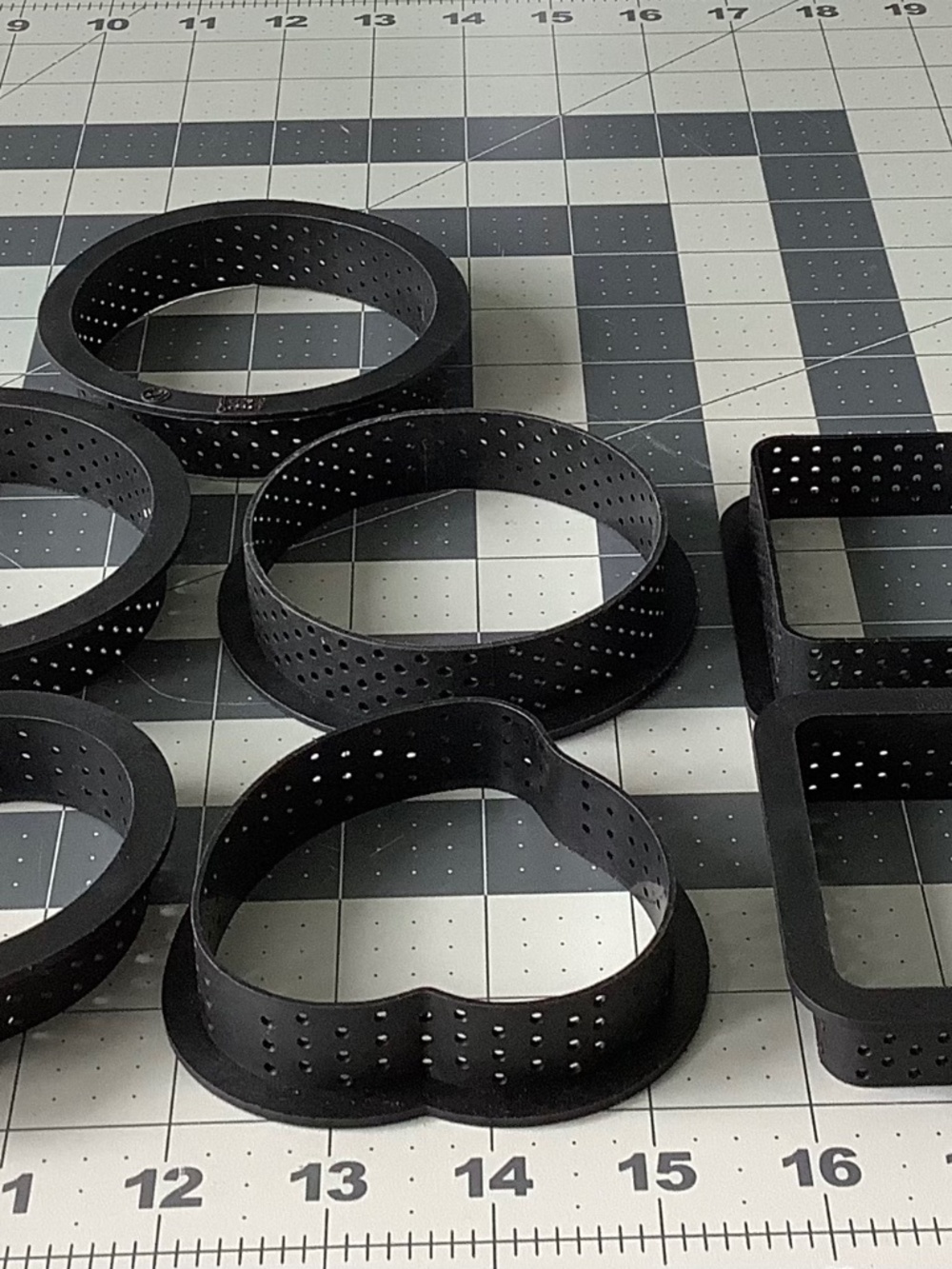 Set of 7 Perforated Tart Rings – Round, Square & Heart Shapes